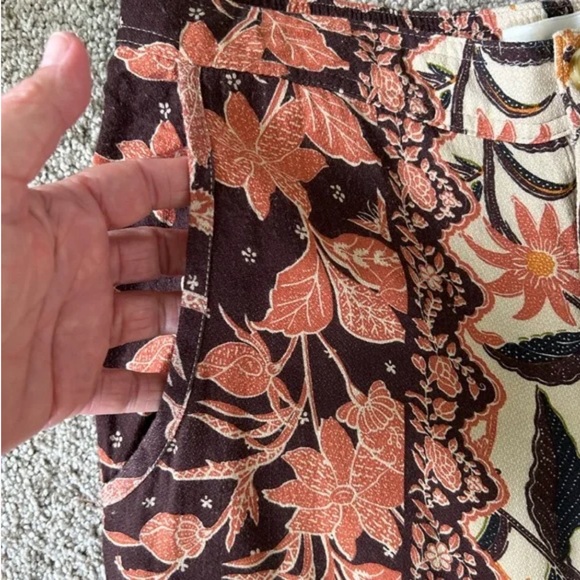 Anthropologie Balloon Leg Pants. birds and flowers, gathered ankle, pockets 6 - Picture 6 of 13